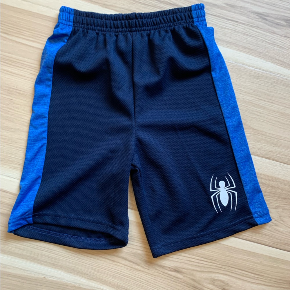 NWOT Marvel Spider-Man Blue Shorts Kids size 7